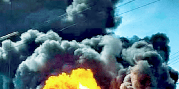 ஆயுதகளஞ்சியம் எரிகிறது இராணுவம் காயம்