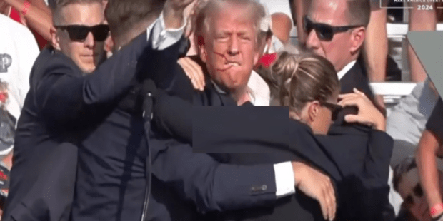 டிரம்ப் மீது துப்பாக்கி சூடு -waring வீடியோ