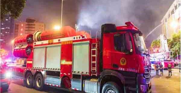 சீனா வணிகவளாகத்தில் 16பேர் பலி