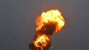 எரியும் ஆயுதக் கிடங்கு