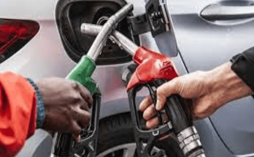 பெட்ரோலியக் கூட்டுத்தாபனம் எரிபொருள் விலை குறைப்பு