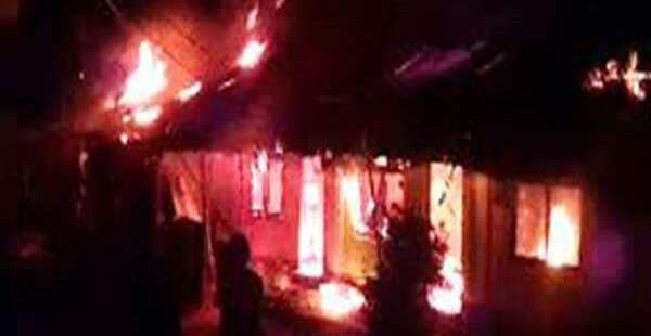 மூவர் பலி வீடு எரிந்து