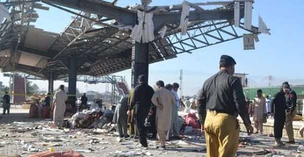 ரயில் நிலையத்தில் குண்டு தாக்குதல்: 24 பேர் பலி