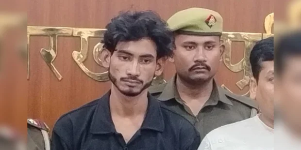 தூங்கும் பெண்களை தலையில் அடிக்க, வீடுகளுக்குள் புகுந்த நபரை கைது செய்தனர்