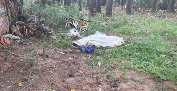 எரிந்த நிலையில் பெண் சடலமாக மீட்பு