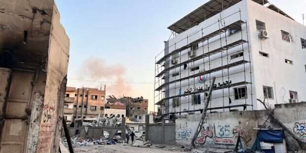 இஸ்ரேல் ஆமி மருத்துவமனையை எரித்தது