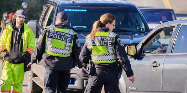 கனடாவில் 3 இந்தியா மாணவர்கள் பலி