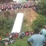 பள்ளத்தாக்கில் பாய்ந்த பேருந்து பலர் பலி