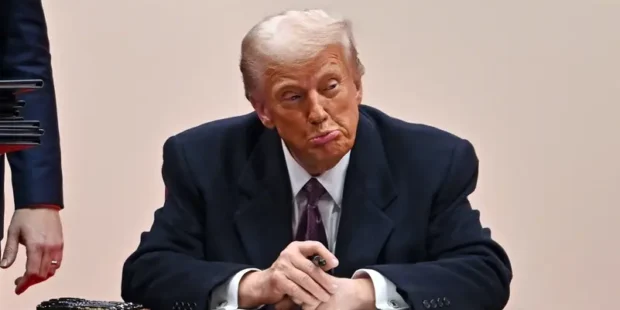 பாரீஸ் பருவநிலை ஒப்பந்தத்தில் இருந்து டிரம்ப் விலகினார்