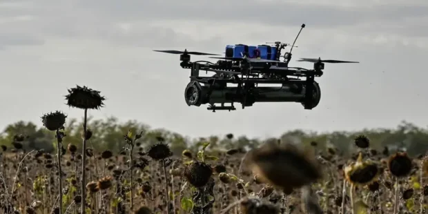 100க்கும் மேற்பட்ட உக்ரைன் ட்ரோன்களை வீழ்த்தியதாக ரஷ்யா