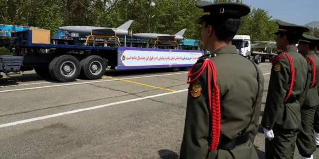 ஏவுகணையை காட்டி ஈரான் மிரட்டல்