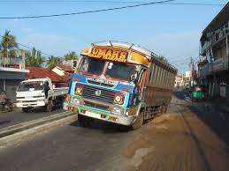 பாதசாரி மீது மோதிய லொறி