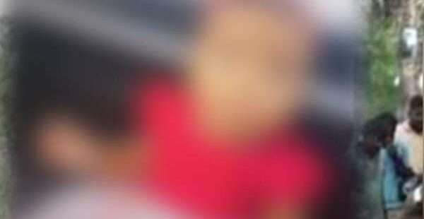 தந்தையின் லொறியில் சிக்கி குழந்தை பலி