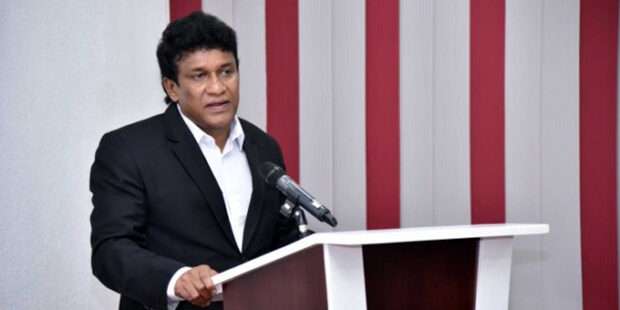 பாராளுமன்றில் கேள்வி கேட்பேன் மனோ ஆவேசம்