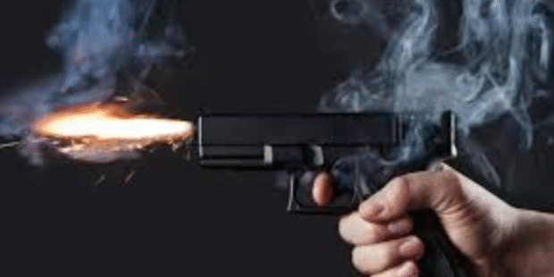 2பேர் பலி துப்பாக்கிச் சூட்டில்