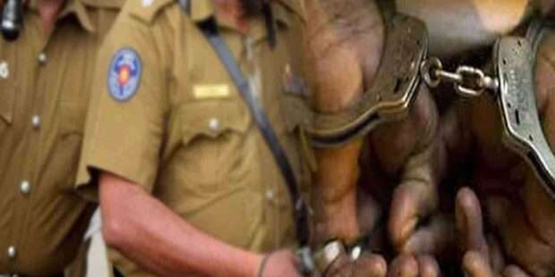 இலஞ்சம் பெற்ற பொலிஸ் அதிகாரி