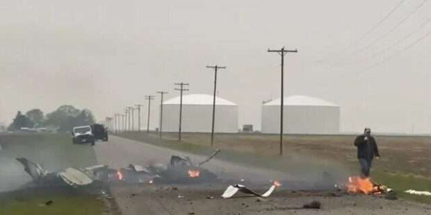 அல்ஜீரியா விமானவிபத்தில் 4பேர் பலி