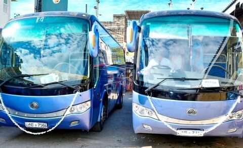 யாழ்ப்பாணம் கொழும்பு குளிரூட்டப்பட்ட சொகுசு பஸ்