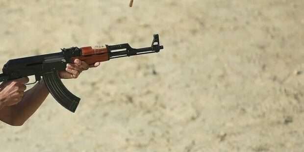 ஈரானில் தாக்குதல் 2போலீசார் பலி