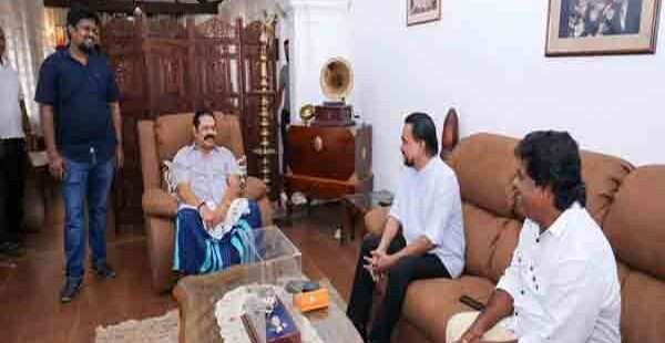 மஹிந்தவிடம் குசலம் விசாரித்தார் விமல்