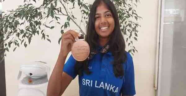 வெண்கலப் பதக்கத்துடன் நாடு திரும்பினார் காயா