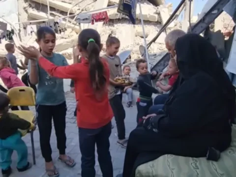 பெற்றோரை இழந்து தவிக்கும் 39000 சிறுவர்கள்