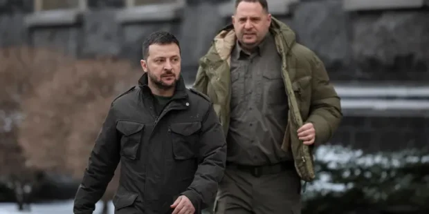 ஊழல் ஜெலென்ஸ்கியின் உயர்மட்ட உதவியாளர் ராஜினாமா