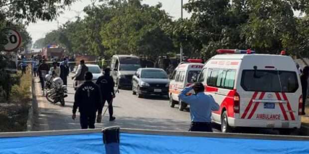 குண்டுவெடிப்பில் குறைந்தது 12 பேர் பலி