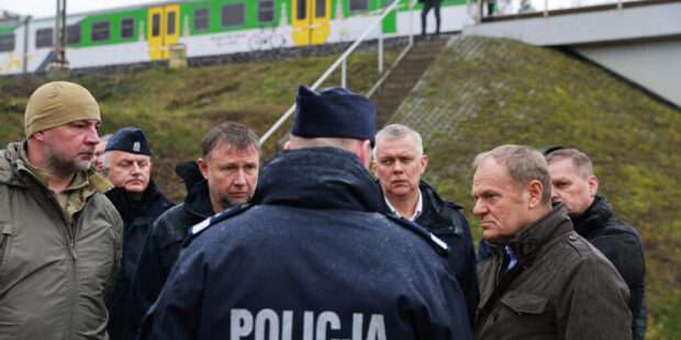 போலந்து ரயில் பாதையை வெடிக்க செய்த ரஷ்ய