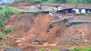 சுற்றுலா மண்டலத்தை நிலச்சரிவு அச்சுறுத்துகிறது