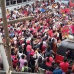 எதிர்க்கட்சி மற்றும் அரசாங்க ஆதரவாளர்கள் போராட்டம்