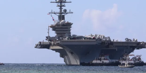 ஈரானில் அமெரிக்க இராணுவக் குவிப்பு