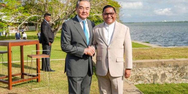 சீன வெளியுறவு அமைச்சருடன் விஜித ஹேரத் சந்திப்பு