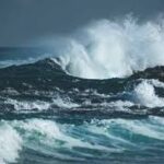 கடல் கொந்தளிப்பு மீனவர்களுக்கு எச்சரிக்கை