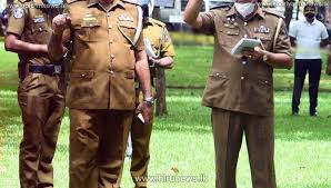 புகைப்படம் எடுப்பதற்கு காவல்துறை பொதுமக்களை எச்சரித்துள்ளது