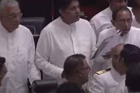 பாராளுமன்றத்திற்குள் எம் பிக்களின் பாலியல் போக்கு