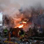 ரஷ்ய தாக்குதலில் எரியும் உக்ரைன்