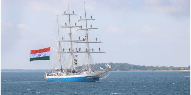 இந்திய கப்பல் திருகோணமலையில்