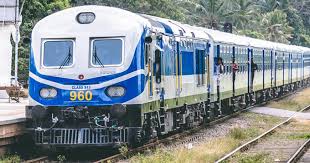 தித்வா சூறாவளி மற்றும் நிலச்சரிவுகளால் ரயில் சேவை பாதிப்பு