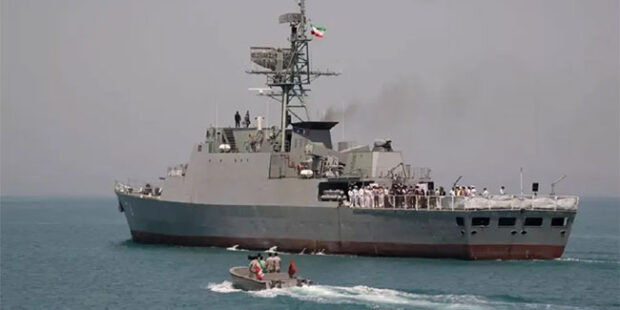 அமெரிக்க போர்க்கப்பல்கள் பாரசீக வளைகுடாவிற்குள் நுழைய முடியாது