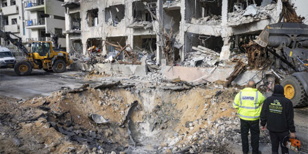 ஈரான் தாக்குதல் 120 இஸ்ரேலியர் காயம்