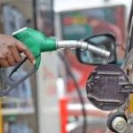 எரிபொருள் இன்றி தடுமாறும் இலங்கை