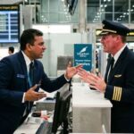 பாங்காக் விமான நிலையத்தில் ஸ்ரீலங்கன் ஏர்லைன்ஸ் அதிகாரி மற்றும் விமானி மோதல்