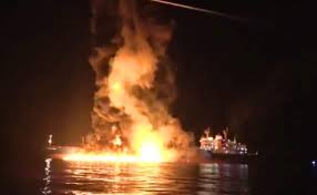 எரியும் இஸ்ரேல் சரக்கு கப்பல்