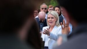 ஊடகங்கள் மூலம் அமெரிக்கா பேச்சுவார்த்தை நடத்தாது