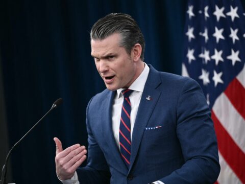 ஈரான் போர் குறித்து பென்டகன் தலைவர் சாட்சியமளிக்கிறார்