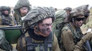 மதுரோ மீதான தாக்குதலில் 400,000 டாலர் வென்றதாகக் கூறப்படும் அமெரிக்க சிறப்புப் படை வீரர் கைது