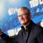 ஆப்பிள் தலைமைச் செயல் அதிகாரி பதவியிலிருந்து டிம் குக் விலகுகிறார்