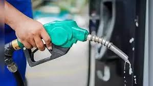 அடுத்த ஆண்டு வரை ஒரு கேலன் பெட்ரோல் விலை 3 டாலருக்கு மேல் நீடிக்கக்கூடும் என அமெரிக்க