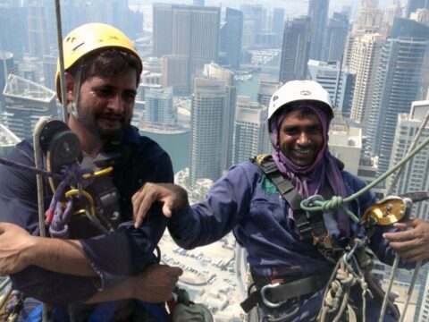 ஐக்கிய அரபு அமீரகத்திலிருந்து 15000 பாகிஸ்தானியர்கள் கைது